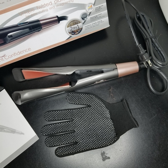 Curls & Straight Confidence flat/curling iron - Picture 2 of 3